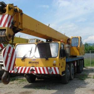 LIEBHERR 1999